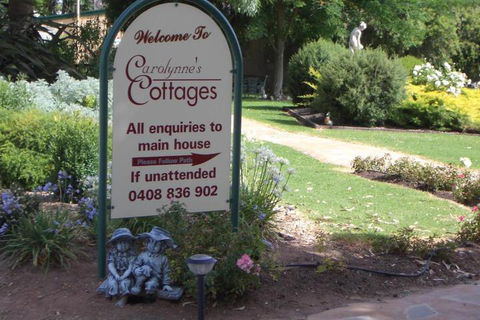 Carolynnes Cottages - Perths Hotel 5