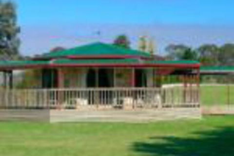 Carolynnes Cottages - Perths Hotel 0
