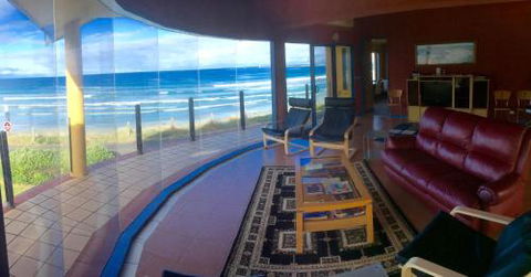 Port Fairy Getaway - Perths Hotel 6