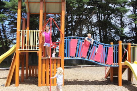 Gum Tree Caravan Park - Perths Hotel 0