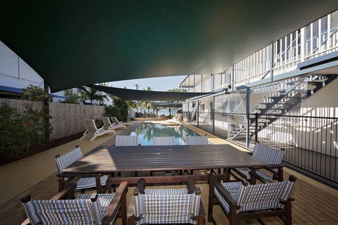 Apollo Jewel Beachfront Apartments - Perths Hotel 7