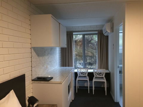 Southern Ocean Motor Inn - Perths Hotel 6