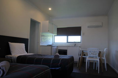 Southern Ocean Motor Inn - Perths Hotel 5