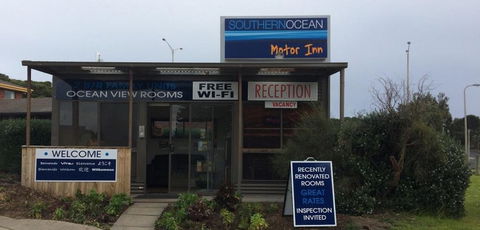 Southern Ocean Motor Inn - Perths Hotel 1