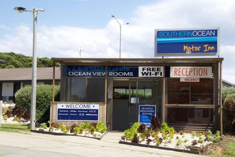 Southern Ocean Motor Inn - Perths Hotel 3