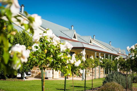 Barossa Vineyard Cottages - Perths Hotel 3