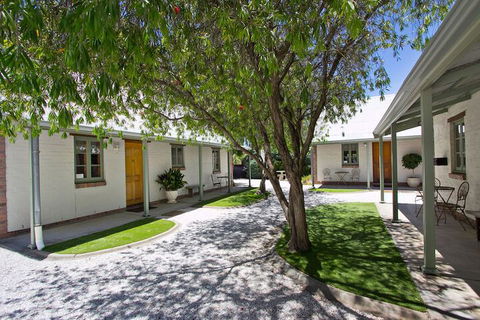 Tanunda Cottages - Perths Hotel 1