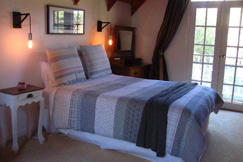 Hideaways At Red Hill Hotel - Perths Hotel 3