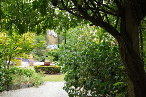 Valley Guest House - Perths Hotel 3