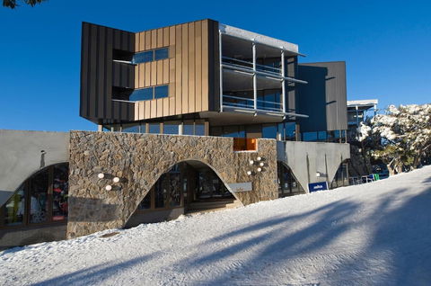Buller Central - Perths Hotel 4