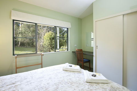 Milton Country Cottages - Perths Hotel 6
