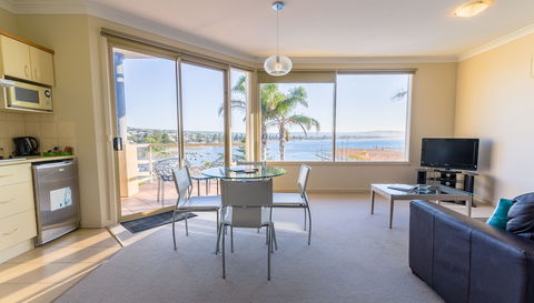 The Bluff Resort Apartments - Perths Hotel 6