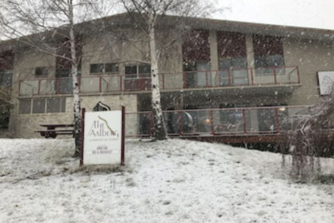 Aalberg Chalet - Perths Hotel 0