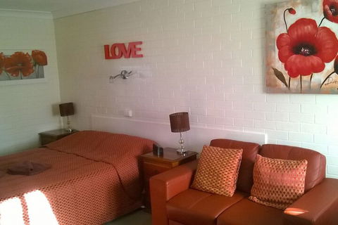 Colonial Inn Tamworth - Perths Hotel 4