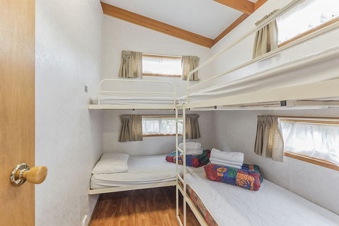 Apollo Bay Holiday Park - Perths Hotel 5