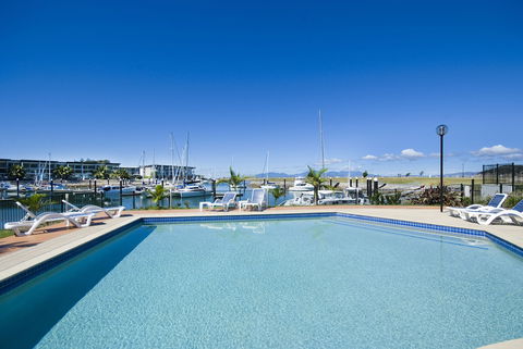 Beachside Magnetic Harbour - Perths Hotel 5