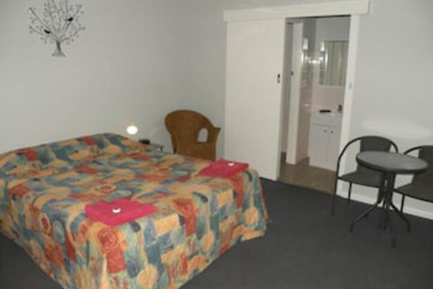 Corowa Motor Inn - Perths Hotel 0