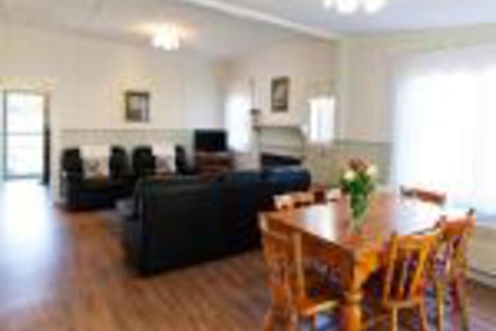 Springbank VIC Perths Hotel