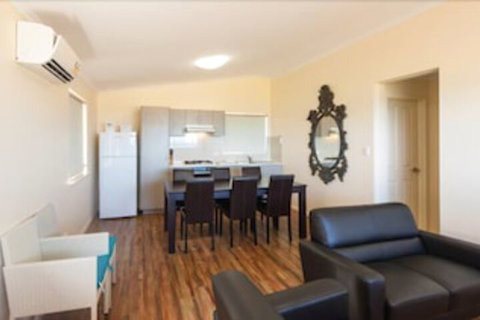 Dongara Tourist Park - Perths Hotel 6