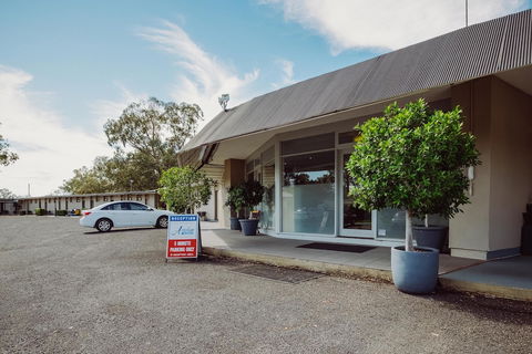 Artesian Spa Motel - Perths Hotel 0