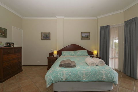 The Good Life B & B - Perths Hotel 2