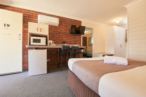 Ruthven Street Motor Inn - Perths Hotel 4