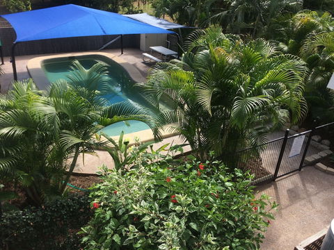 Tropical Palms - Perths Hotel 5