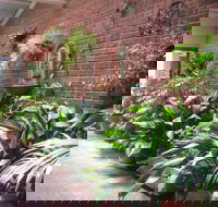 Edge of the Forest - Perths Hotel
