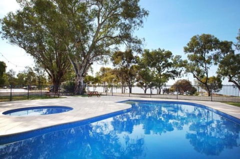 Discovery Parks â€“ Lake Bonney - Perths Hotel 3