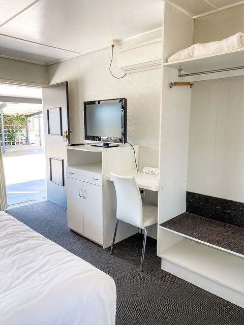 Pacific Sun Motor Inn Bargara - Perths Hotel 1
