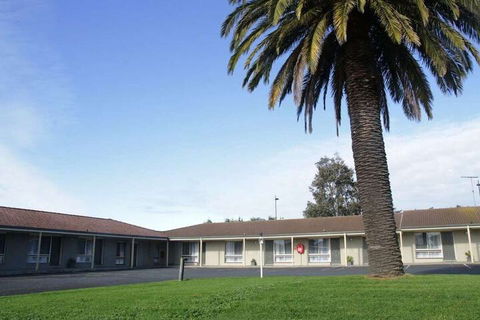Golden Palms Motel - Perths Hotel 6