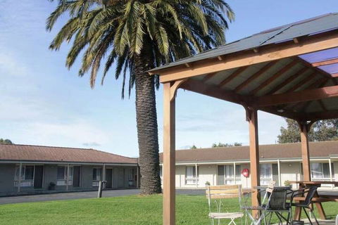 Golden Palms Motel - Perths Hotel 3