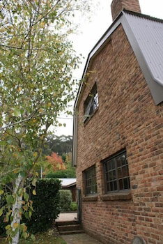 Yallambee - Perths Hotel 1