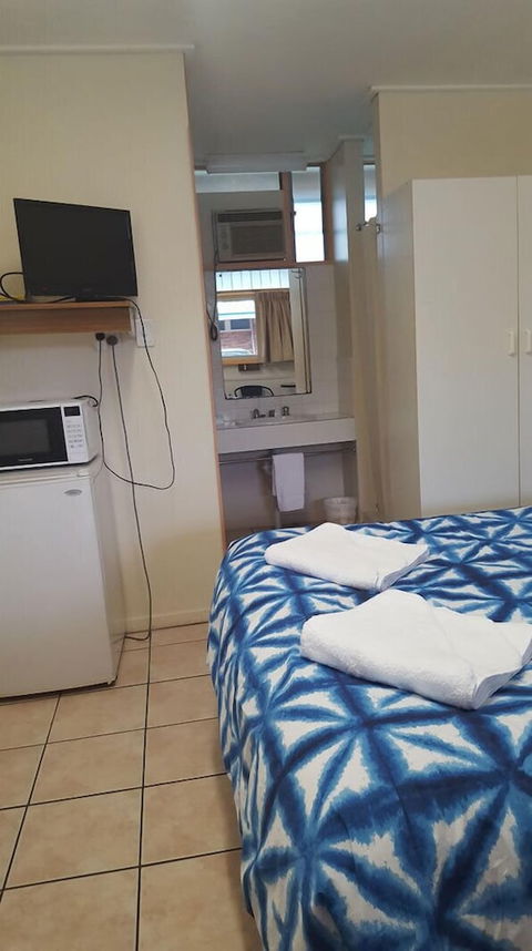 Maryborough City Motel - Perths Hotel 3