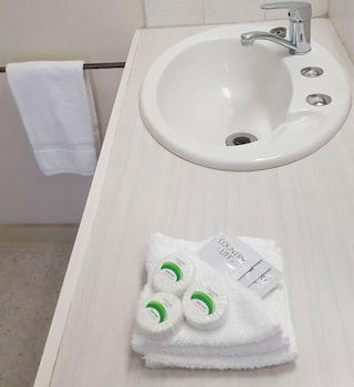 Maryborough City Motel - Perths Hotel 2