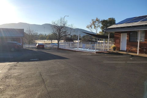 Roydons Motor INN - Perths Hotel 2