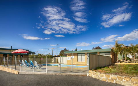Hi Way Eight Motor Inn - Perths Hotel 4