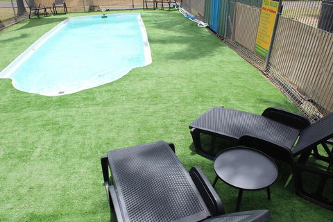 Shady Willows Holiday Park & YHA - Perths Hotel 3