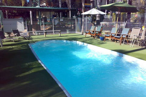 Shady Willows Holiday Park & YHA - Perths Hotel 1