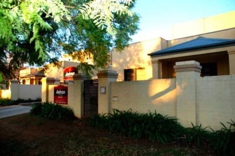 Amberoo Apartments Tamworth - Perths Hotel 1