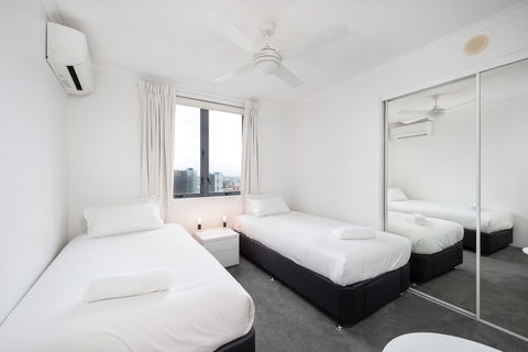 AAB Apartments Brisbane CBD - Perths Hotel 4