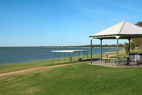 Barmera Lake Resort Motel - Perths Hotel 2