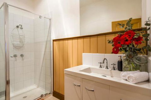 2 Dukes Daylesford - Perths Hotel 1