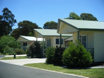 Pepper Tree Cabins - Perths Hotel 0