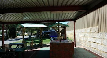 Acclaim Kingsway Tourist Park - Perths Hotel 4
