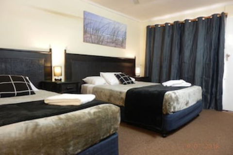 Flying Spur Motel - Perths Hotel 0