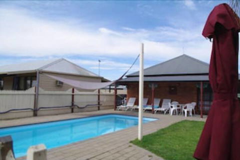 Centretown Motel Nagambie - Perths Hotel 5