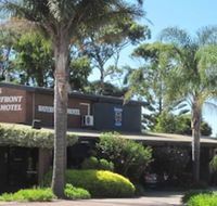 Lakes Waterfront Motel  Holiday Cottages - Perths Hotel