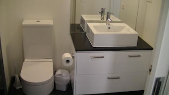 Essendon Apartments - Perths Hotel 0