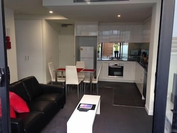 Essendon Apartments - Perths Hotel 2